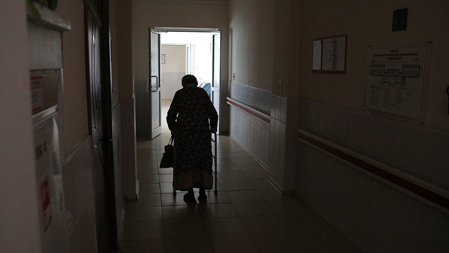 Невролог назвала предшествующее деменции состояние во сне