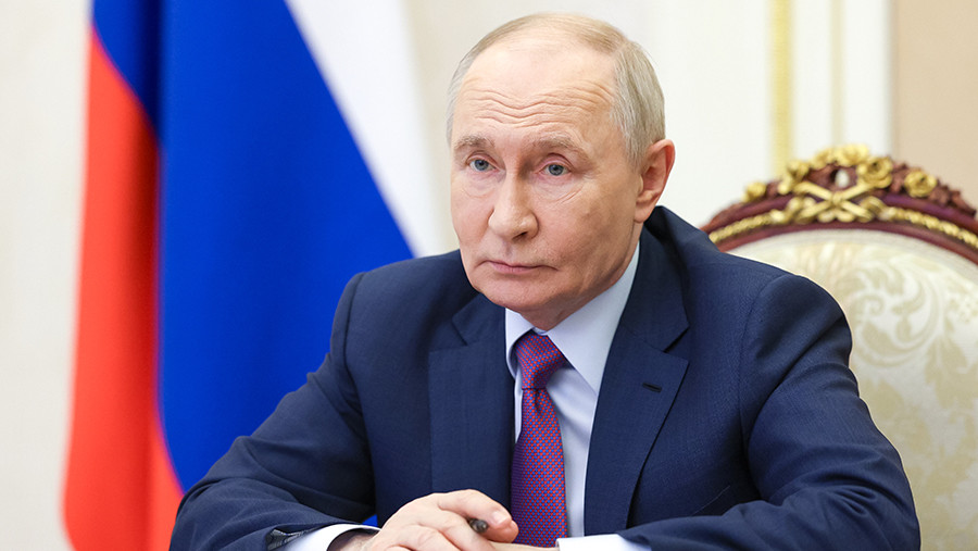 Путин поддержал предложение Мишустина по кадровым перестановкам в правительстве Путин поддержал предложение Мишустина по кадровым перестановкам в правительстве