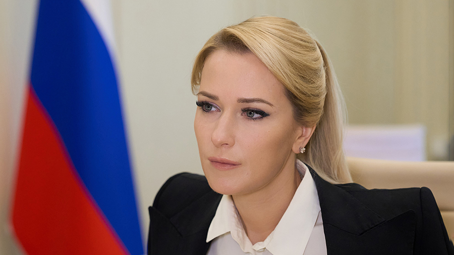 Лантратова заявила о договоренностях о проведении регулярных гуманитарных миссий Лантратова заявила о договоренностях о проведении регулярных гуманитарных миссий